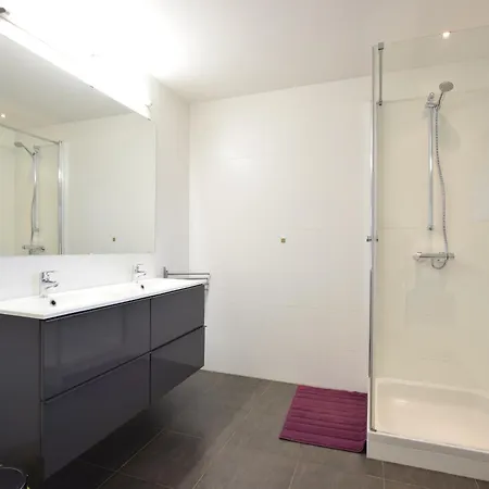 In With Jacuzzi, Cleaning Included * Vaux-sur-Sure