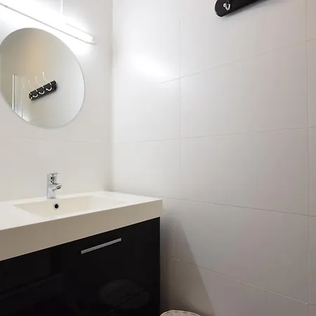 In With Jacuzzi, Cleaning Included Holiday home Vaux-sur-Sure