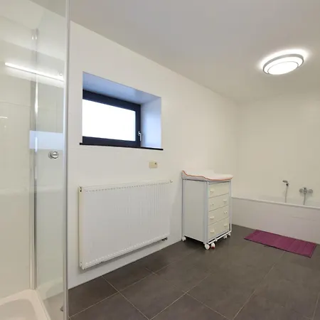 Holiday home In With Jacuzzi, Cleaning Included *