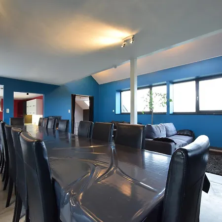 In With Jacuzzi, Cleaning Included Vaux-sur-Sure